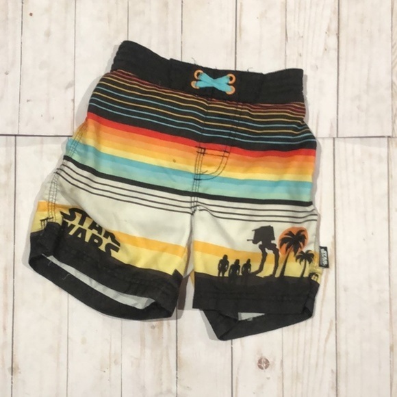 Disney Star Wars boys swim trunks - Picture 2 of 3